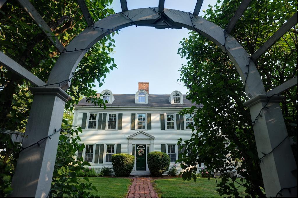Historic Jacob Hill Inn Seekonk Exterior photo