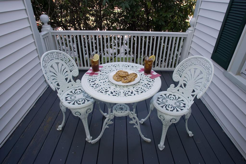 Historic Jacob Hill Inn Seekonk Exterior photo