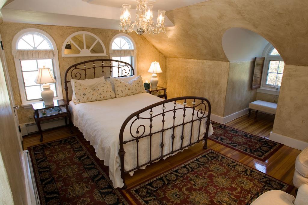 Historic Jacob Hill Inn Seekonk Exterior photo