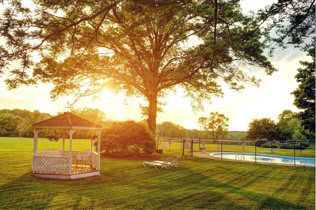 Historic Jacob Hill Inn Seekonk Exterior photo