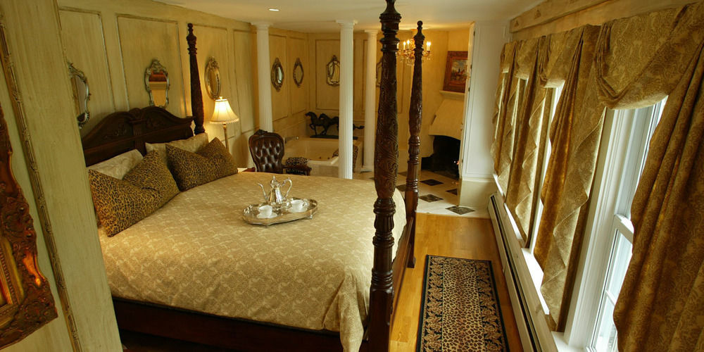 Historic Jacob Hill Inn Seekonk Exterior photo